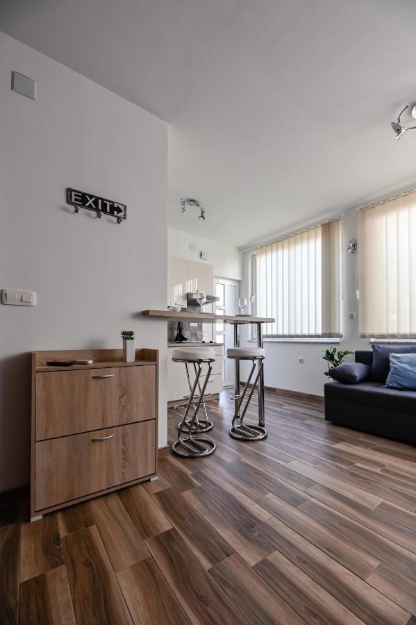 Remi Apartment ซูโกชัน ภายนอก รูปภาพ