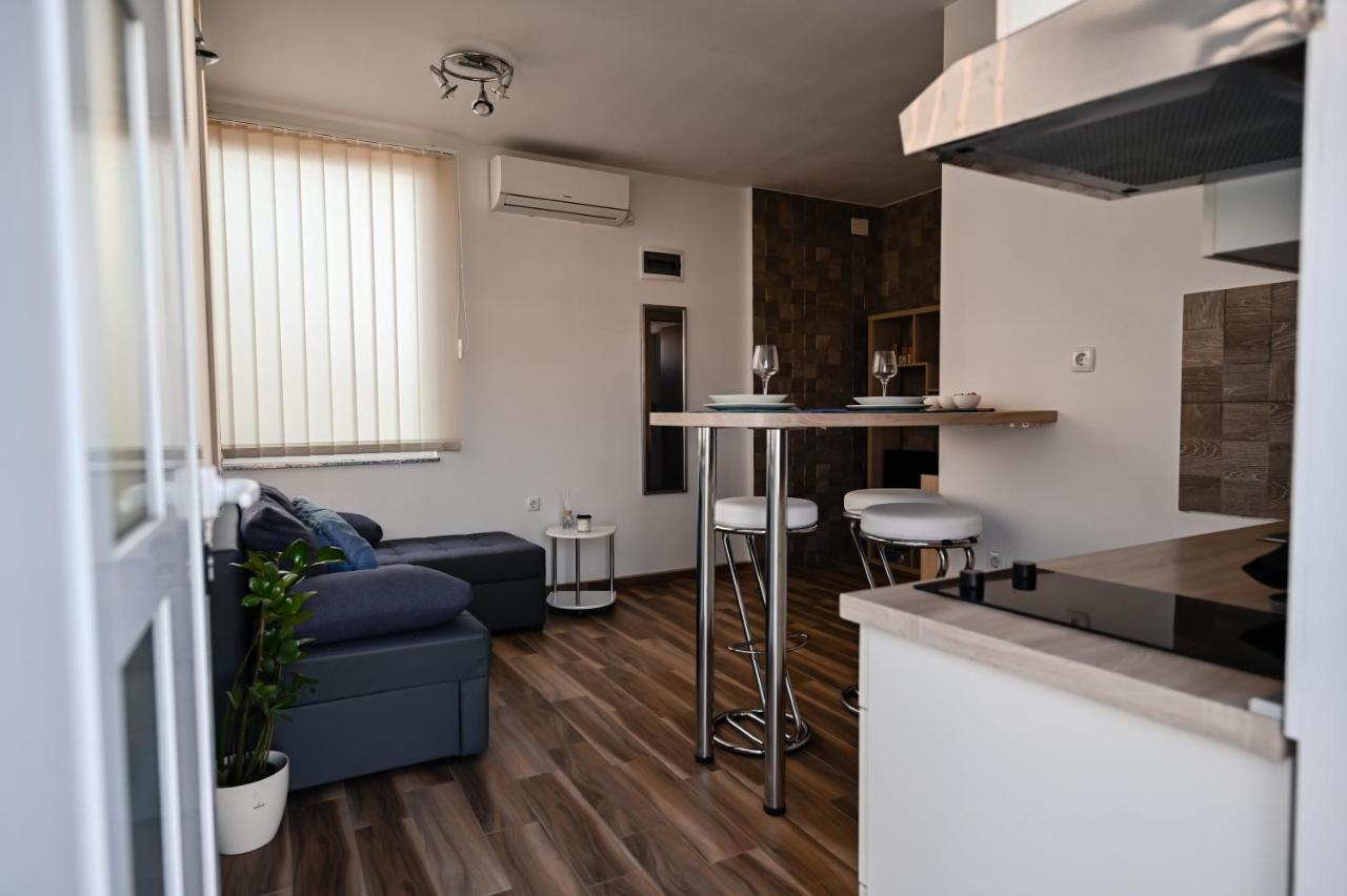 Remi Apartment ซูโกชัน ภายนอก รูปภาพ
